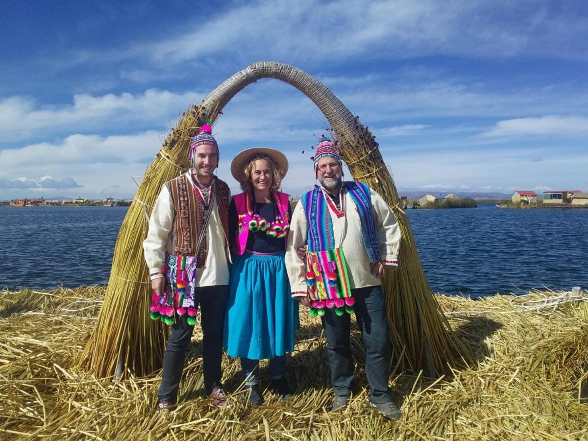 بونو Los Uros المظهر الخارجي الصورة