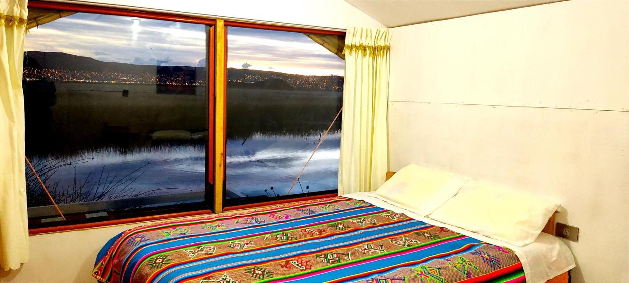بونو Los Uros المظهر الخارجي الصورة